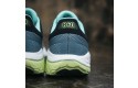 Thumbnail of new-balance-860-v142_788980.jpg