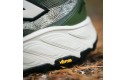 Thumbnail of new-balance-hierro-v9_703260.jpg