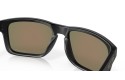 Thumbnail of oakley-holbrook8_812358.jpg