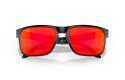 Thumbnail of oakley-holbrook8_812359.jpg