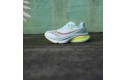Thumbnail of saucony-endorphin-azura1_792398.jpg