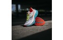 Thumbnail of saucony-endorphin-speed-51_681354.jpg