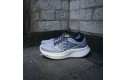 Thumbnail of saucony-ride-17-iris---navy_582940.jpg