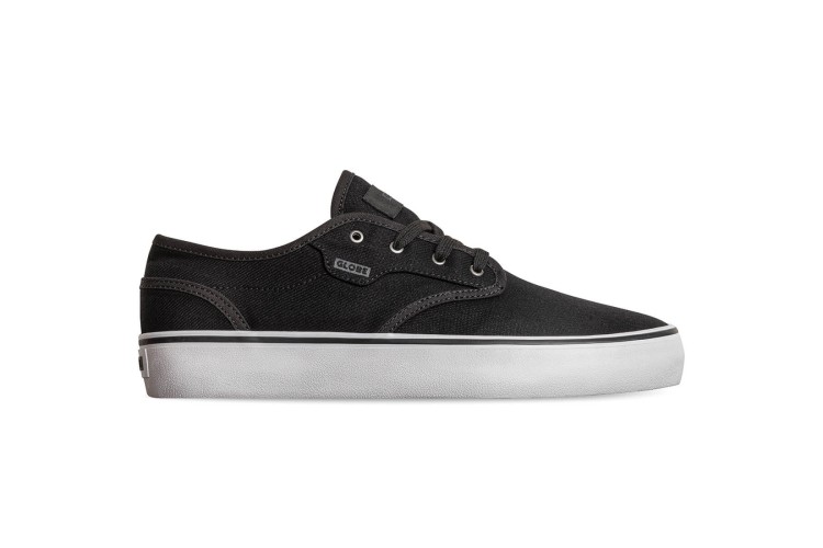 Globe Motley 2 Skate Shoes Black / White