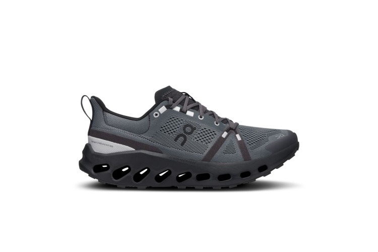 On Cloudsurfer Trail Eclipse / Black