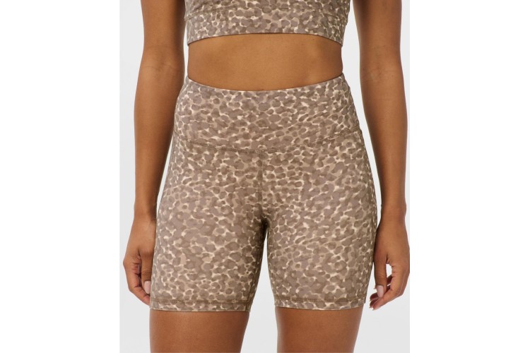 Sweaty Betty Ultimate Studio 6